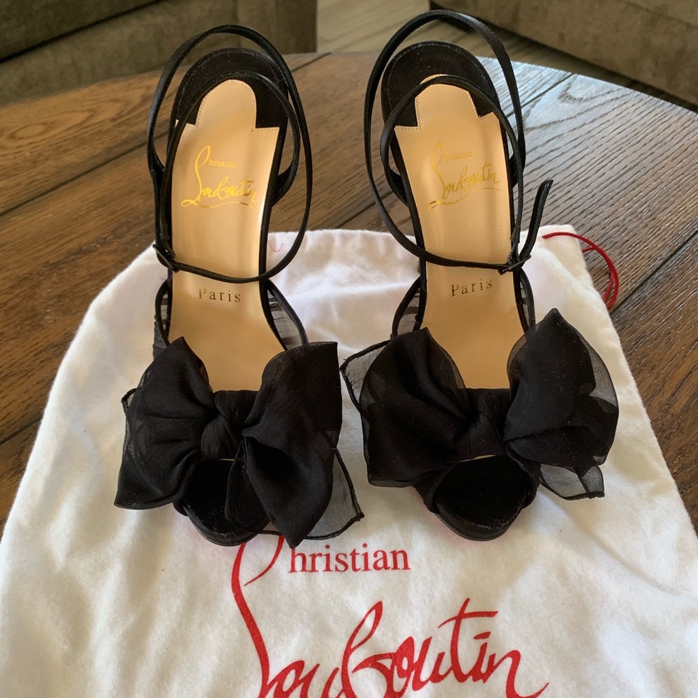 ⛔️SOLD⛔️ Christian Louboutin ArtyDiva 120